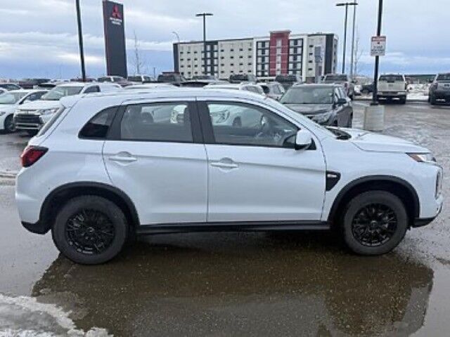 2023 Mitsubishi RVR ES Whitecourt AB