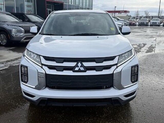 2023 Mitsubishi RVR ES Whitecourt AB