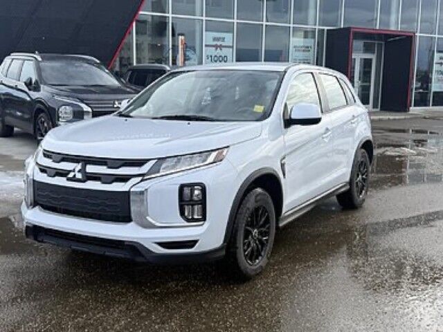 2023 Mitsubishi RVR ES