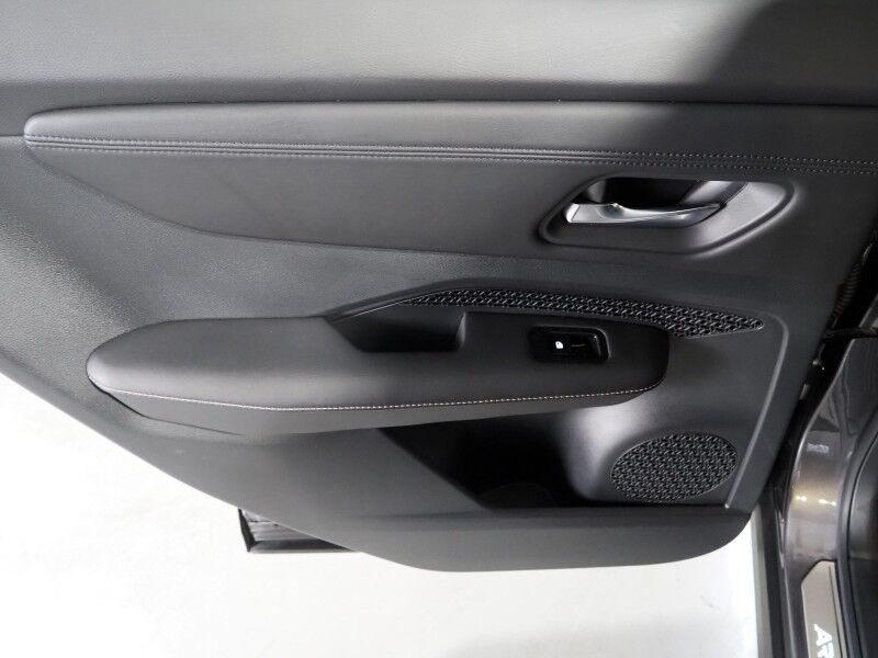 2023 Nissan ARIYA EMPOWER+ *HEADS-UP DISPLAY, NAVIGATION, SAFETY ALERTS, ADAPTIVE CRUISE, 360 VIEW CAMERAS, PANORAMA MOONROOF, HEATED SEATS/STEERING, WIRELESS CHARGING, APPLE CARPLAY Round Rock TX