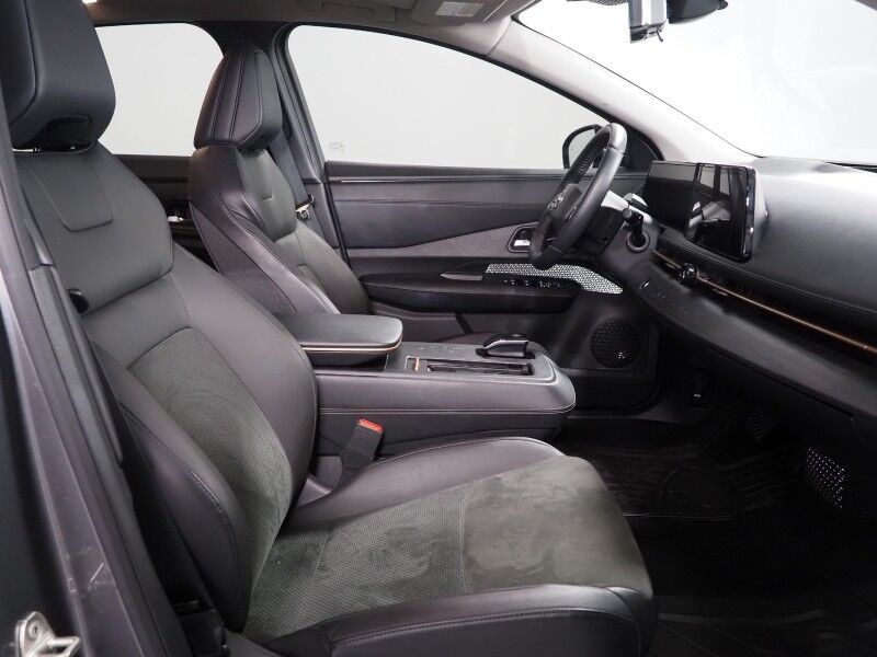 2023 Nissan ARIYA EMPOWER+ *HEADS-UP DISPLAY, NAVIGATION, SAFETY ALERTS, ADAPTIVE CRUISE, 360 VIEW CAMERAS, PANORAMA MOONROOF, HEATED SEATS/STEERING, WIRELESS CHARGING, APPLE CARPLAY Round Rock TX