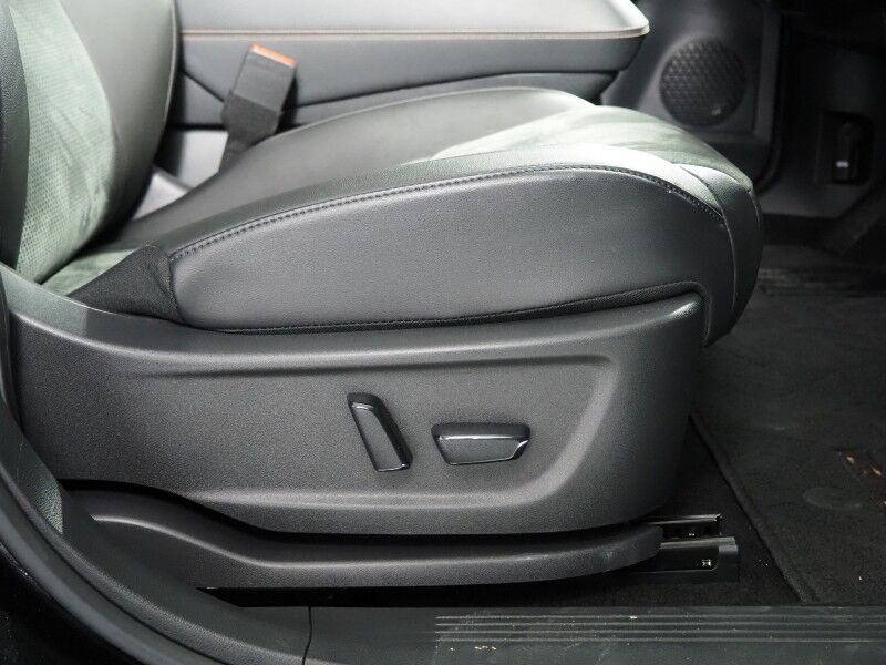 2023 Nissan ARIYA EVOLVE+ *HEADS-UP DISPLAY, NAVIGATION, SAFETY ALERTS, ADAPTIVE CRUISE, 360 VIEW CAMERAS, PANORAMA MOONROOF, HEATED SEATS/STEERING, WIRELESS CHARGING, APPLE CARPLAY Round Rock TX