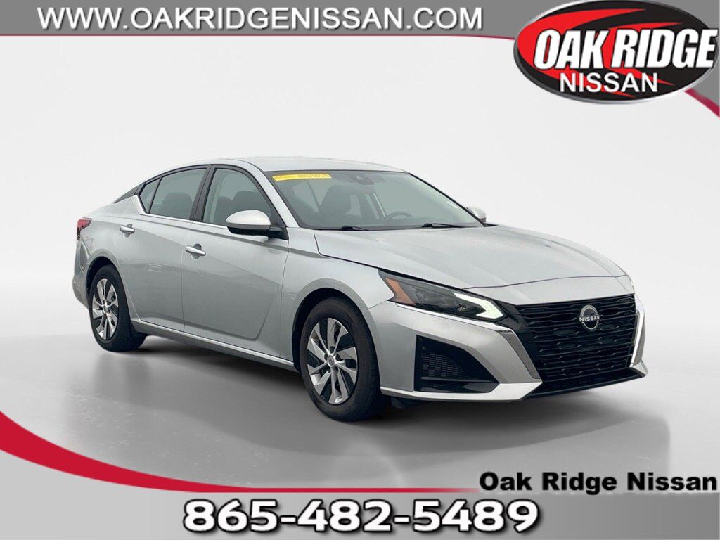 2023 Nissan Altima 2.5 SR photo 33