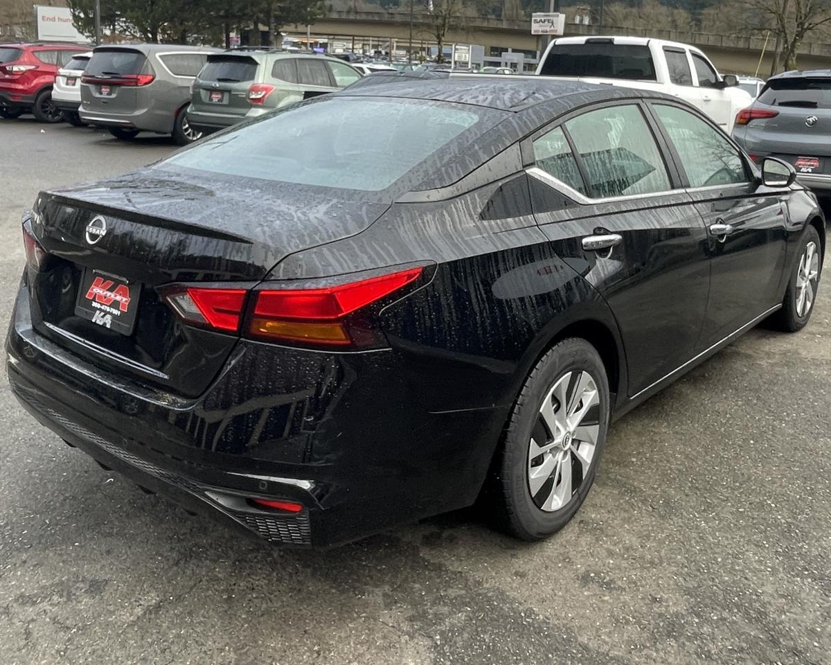 2023 Nissan Altima 2.5 S Sedan 4D