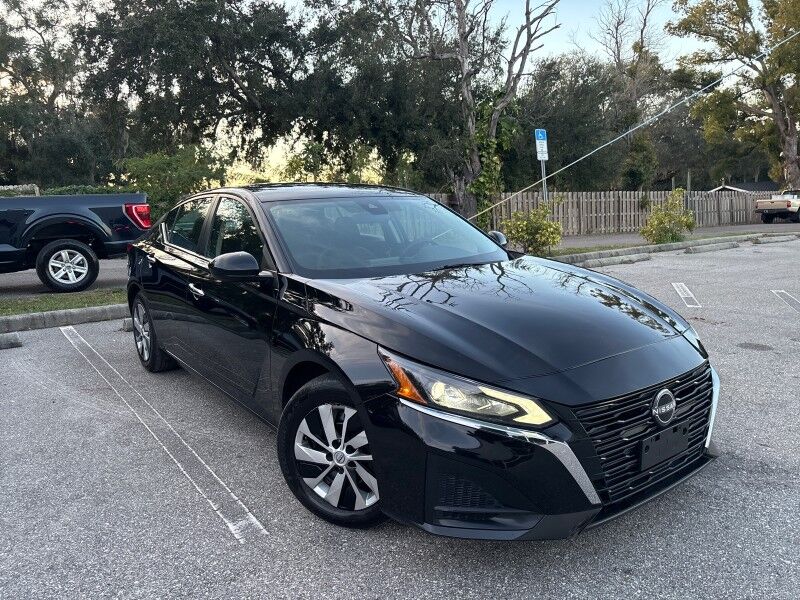 2023 Nissan Altima 2.5 S photo 4