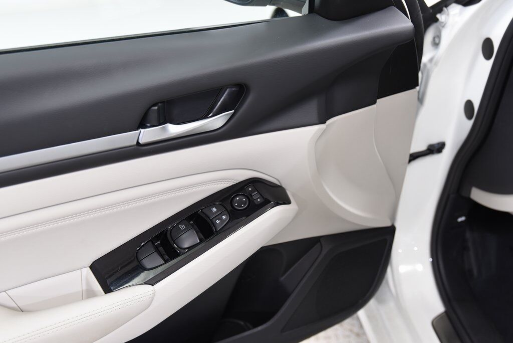 2023 Nissan Altima 2.5 SL Akron OH