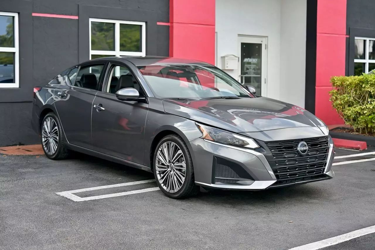 2023 Nissan Altima 2.5 SL Sedan 4D Doral FL