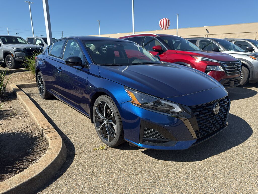 2023 Nissan Altima 2.5 SR