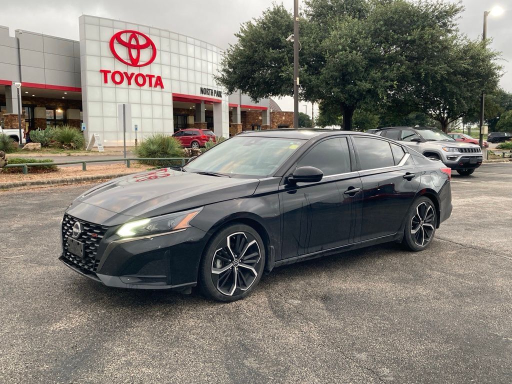 2023 Nissan Altima 2.5 SR