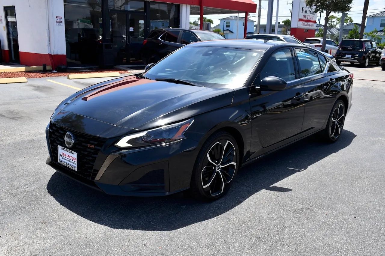 2023 Nissan Altima 2.5 SR Sedan 4D Doral FL