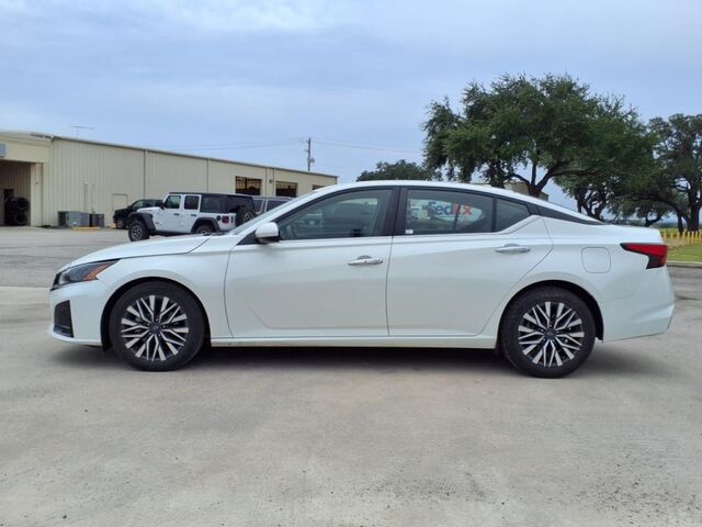 2023 Nissan Altima 2.5 SV  TX