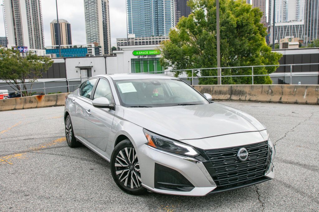 2023 Nissan Altima 2.5 SV