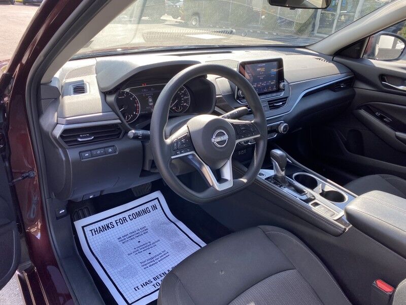 2023 Nissan Altima 2.5 SV Bristol  PA