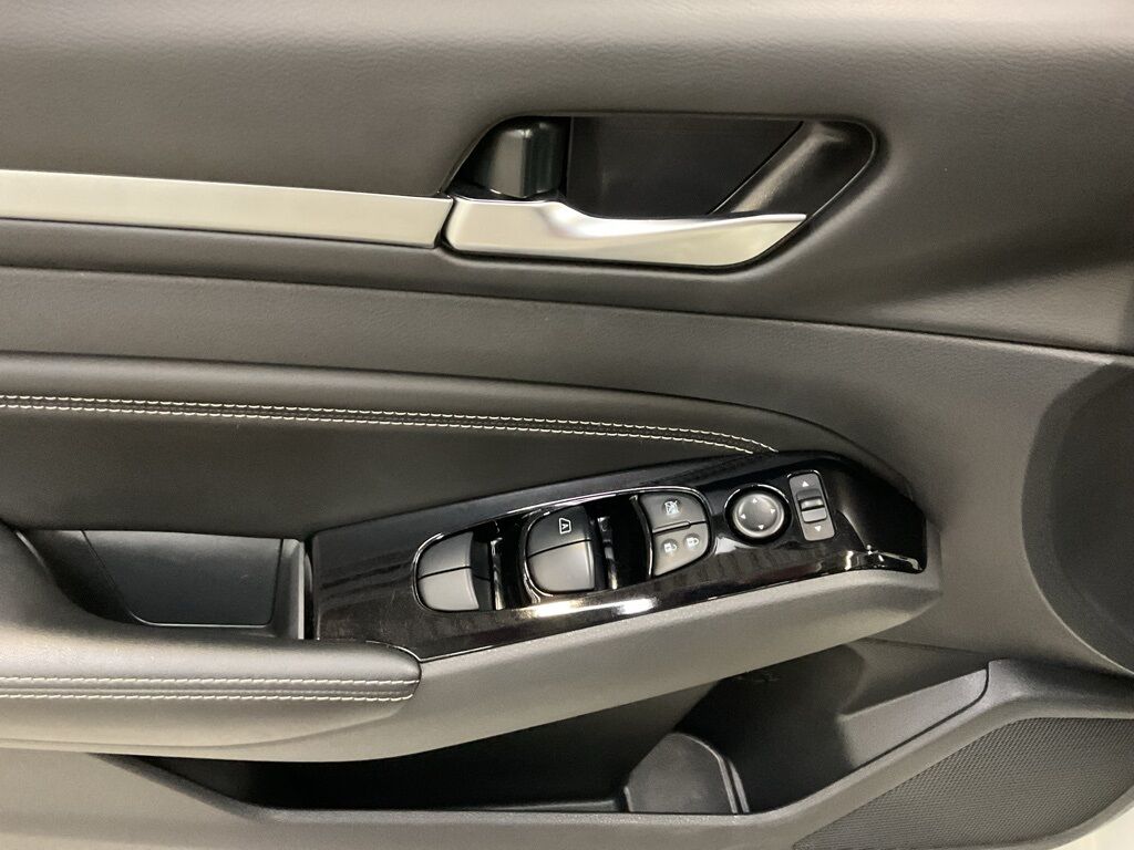 2023 Nissan Altima 2.5 SV Duluth MN