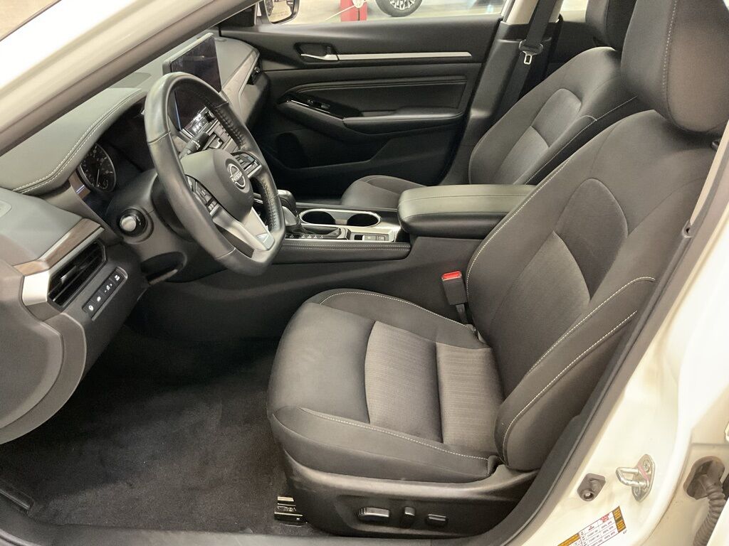 2023 Nissan Altima 2.5 SV Duluth MN