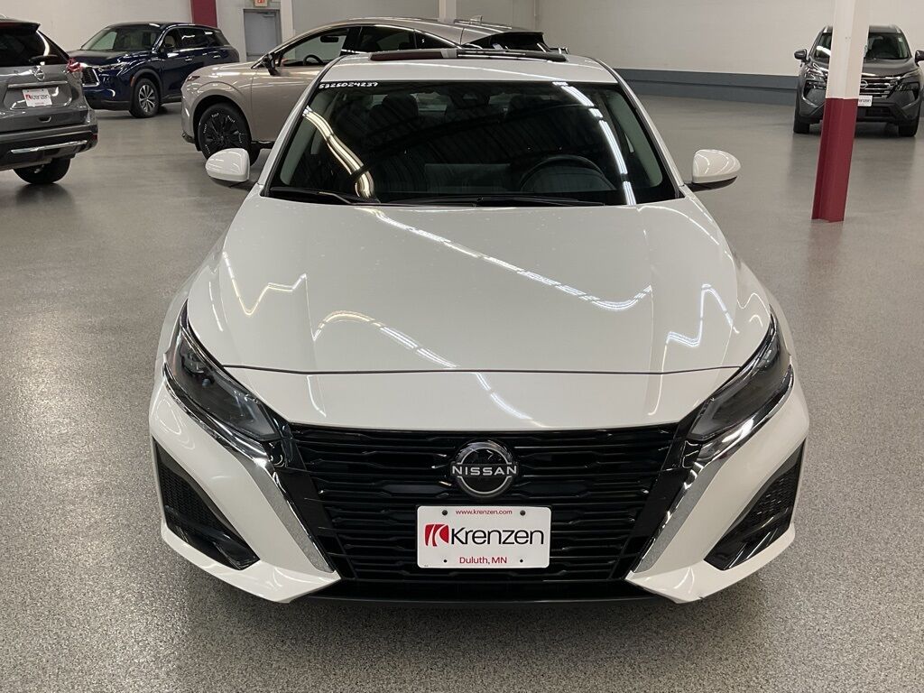 2023 Nissan Altima 2.5 SV Duluth MN