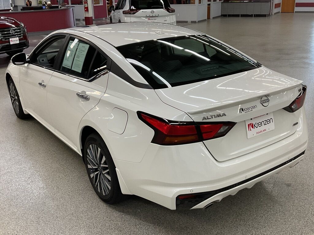 2023 Nissan Altima 2.5 SV Duluth MN