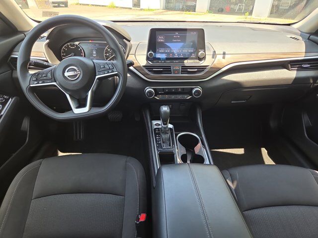 2023 Nissan Altima 2.5 SV Hamburg PA