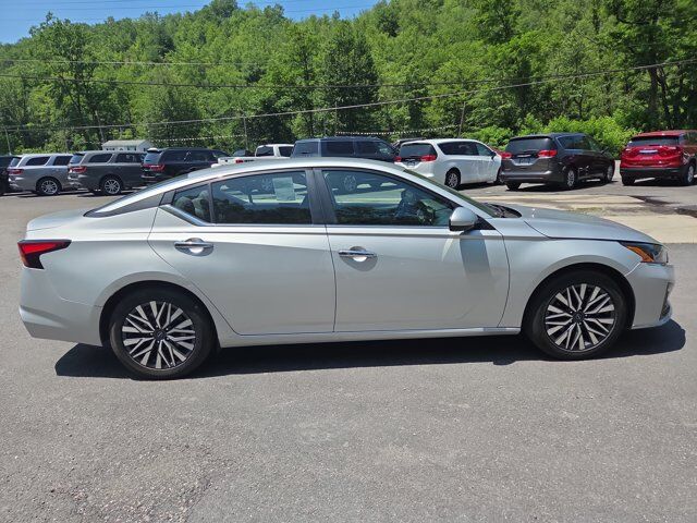 2023 Nissan Altima 2.5 SV Hamburg PA