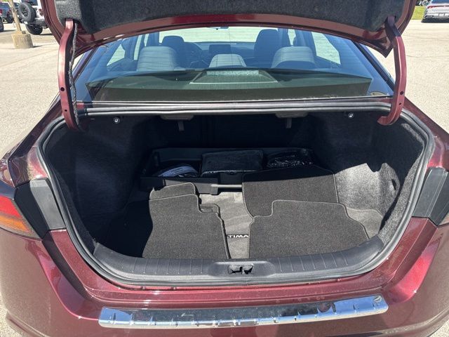 2023 Nissan Altima 2.5 SV Random Lake WI