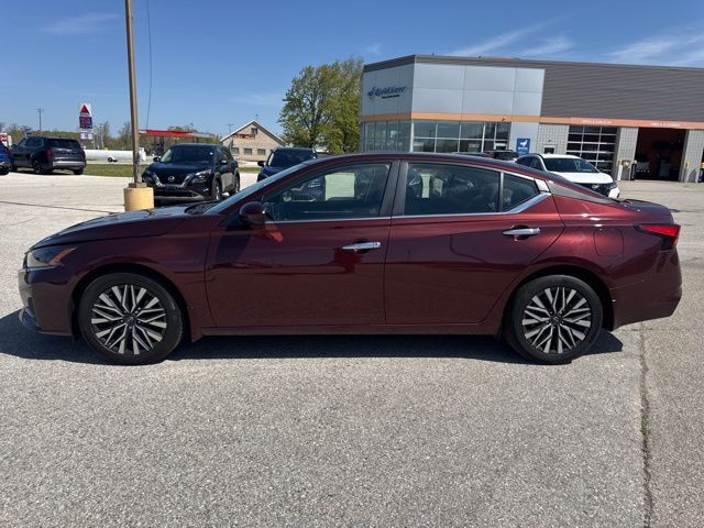 2023 Nissan Altima 2.5 SV Random Lake WI