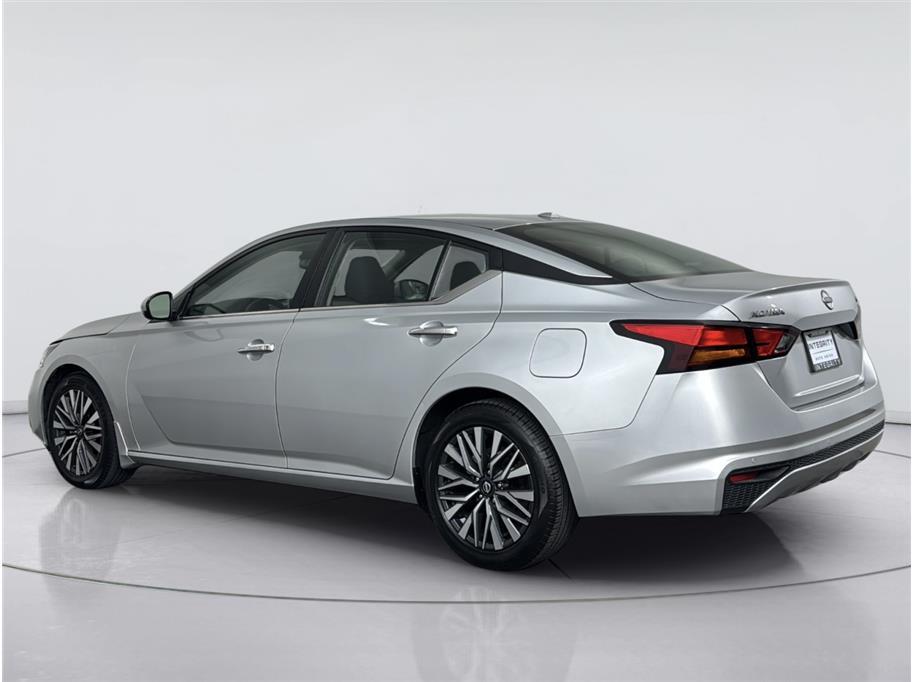 2023 Nissan Altima 2.5 SV Sedan 4D Folsom CA