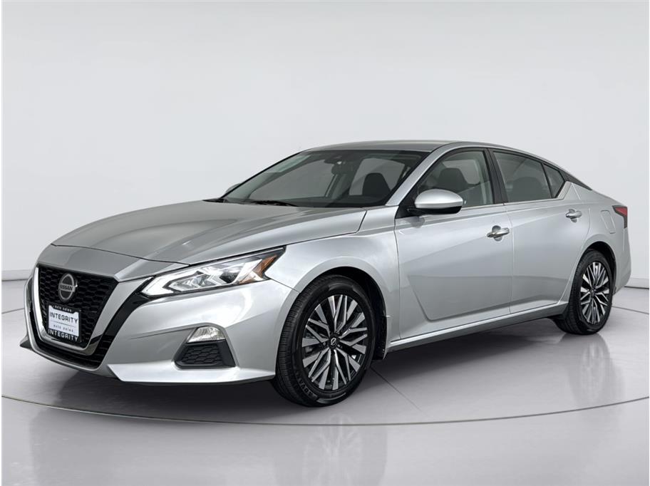 2023 Nissan Altima 2.5 SV Sedan 4D