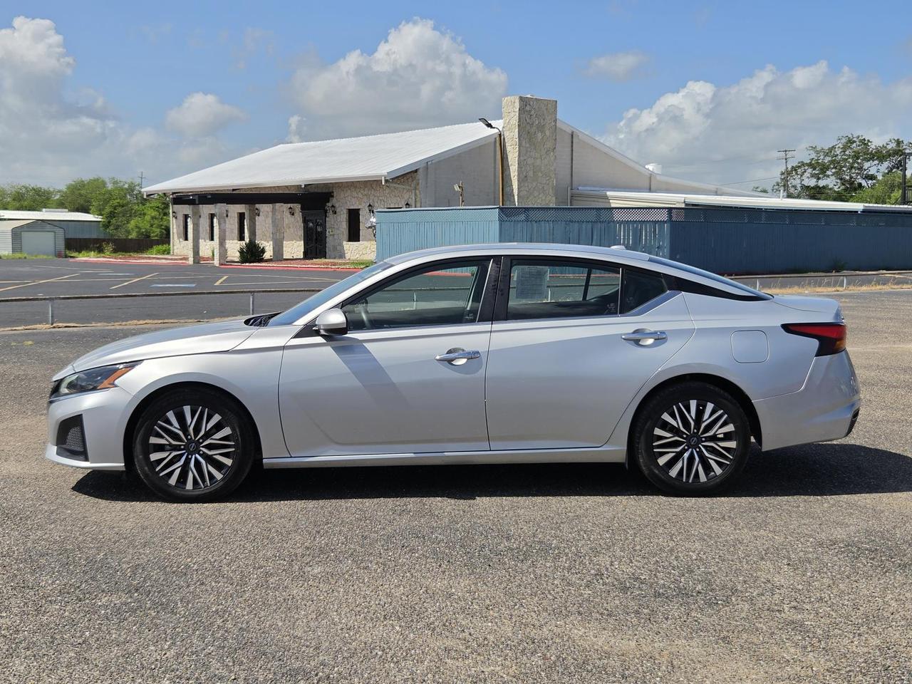 2023 Nissan Altima 2.5 SV Sedan Beeville TX