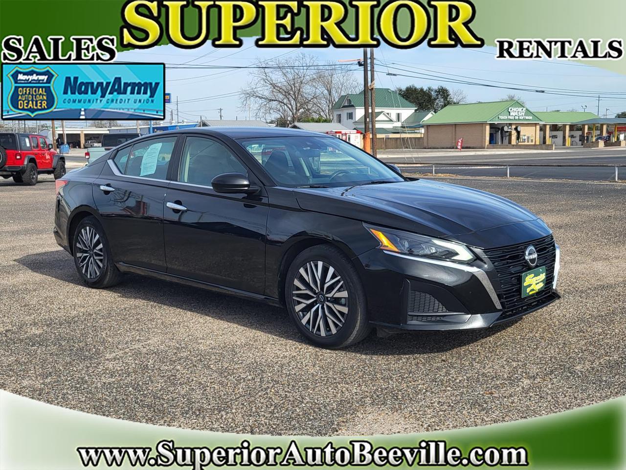 2023 Nissan Altima 2.5 SV Sedan