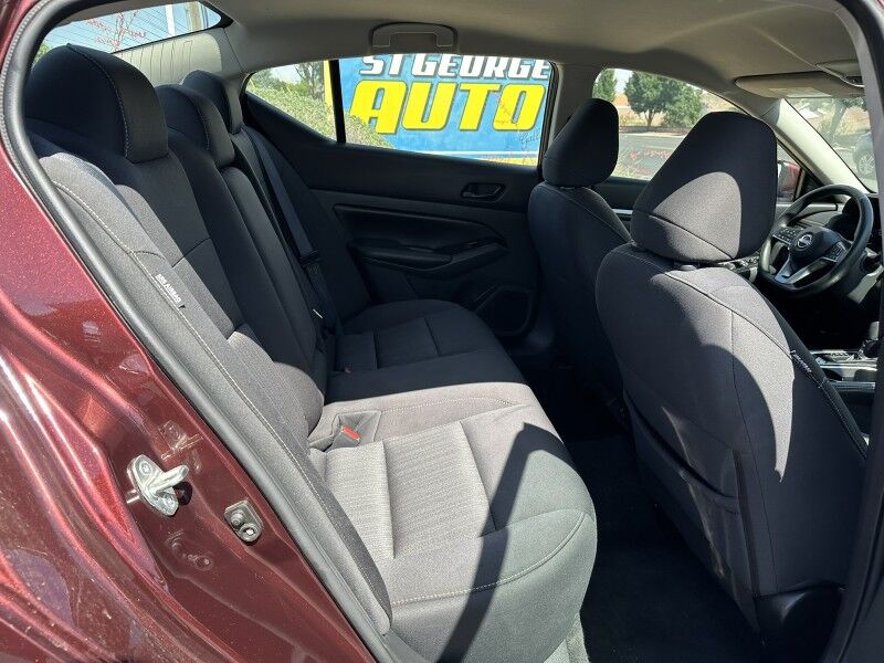 2023 Nissan Altima 2.5 SV photo 13