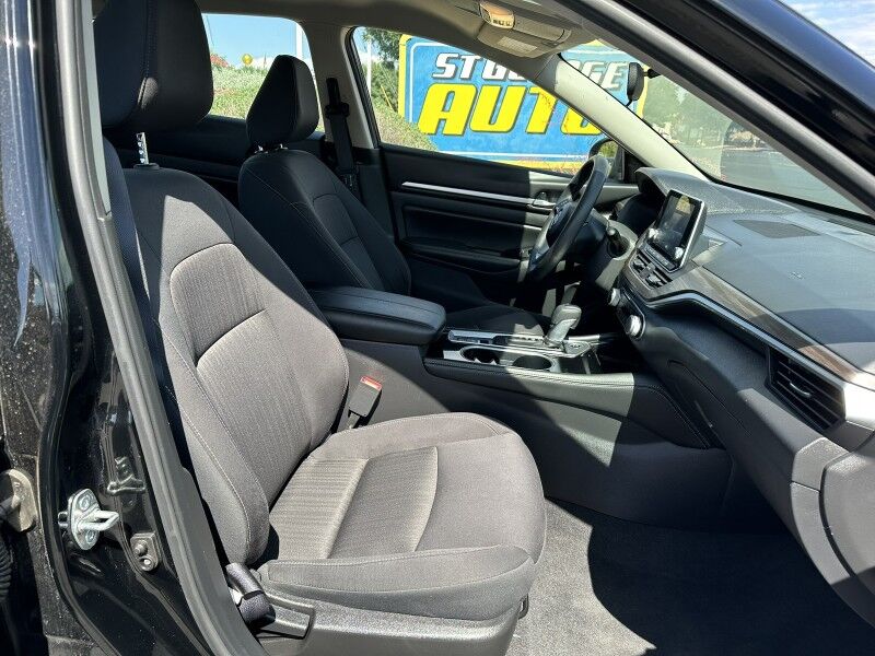 2023 Nissan Altima 2.5 SV photo 15