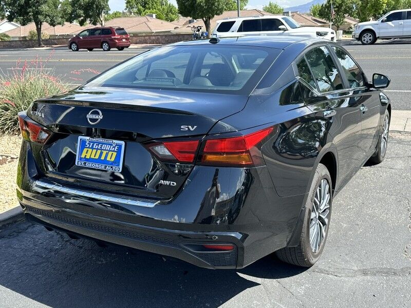 2023 Nissan Altima 2.5 SV photo 3