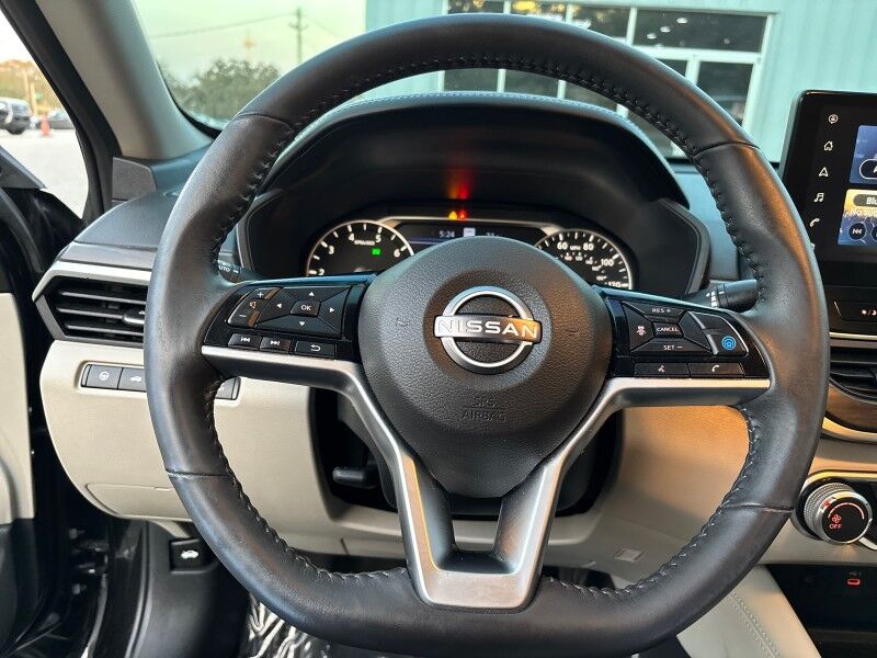 2023 Nissan Altima 2.5 SV w/PREMIUM PKG. SUNROOF. BIG DISPLAY Seffner FL