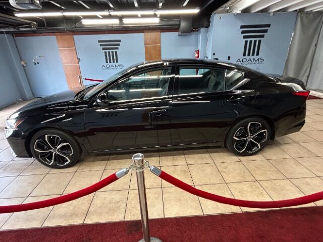 2023 Nissan Altima SR FWD