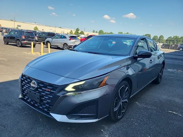 2023 Nissan Altima SR FWD