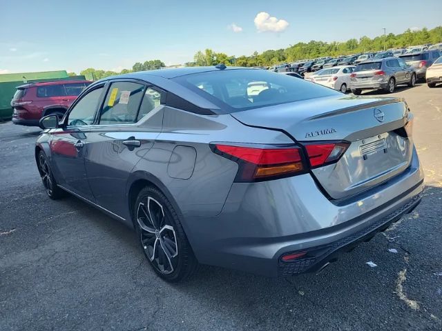 2023 Nissan Altima SR FWD