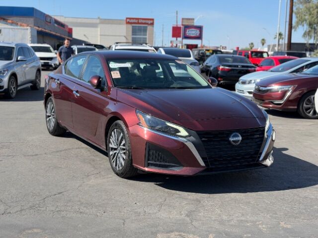 2023 Nissan Altima SV FWD