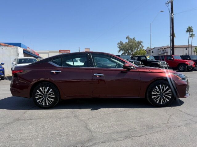 2023 Nissan Altima SV FWD