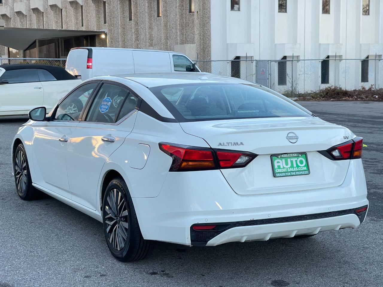 2023 Nissan Altima SV FWD