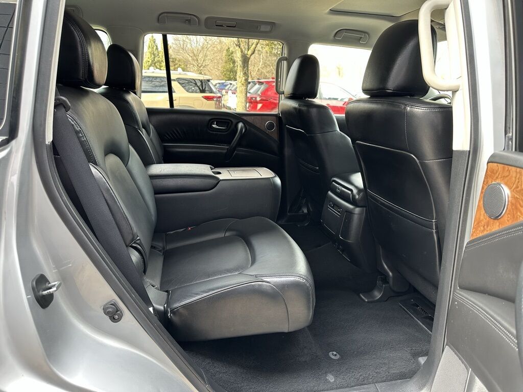 2023 Nissan Armada SL w/Captain&apos;s Chairs Pkg San Clemente CA