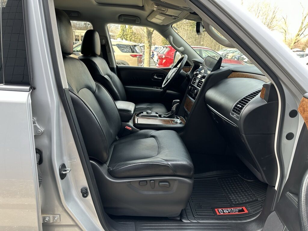 2023 Nissan Armada SL w/Captain&apos;s Chairs Pkg San Clemente CA