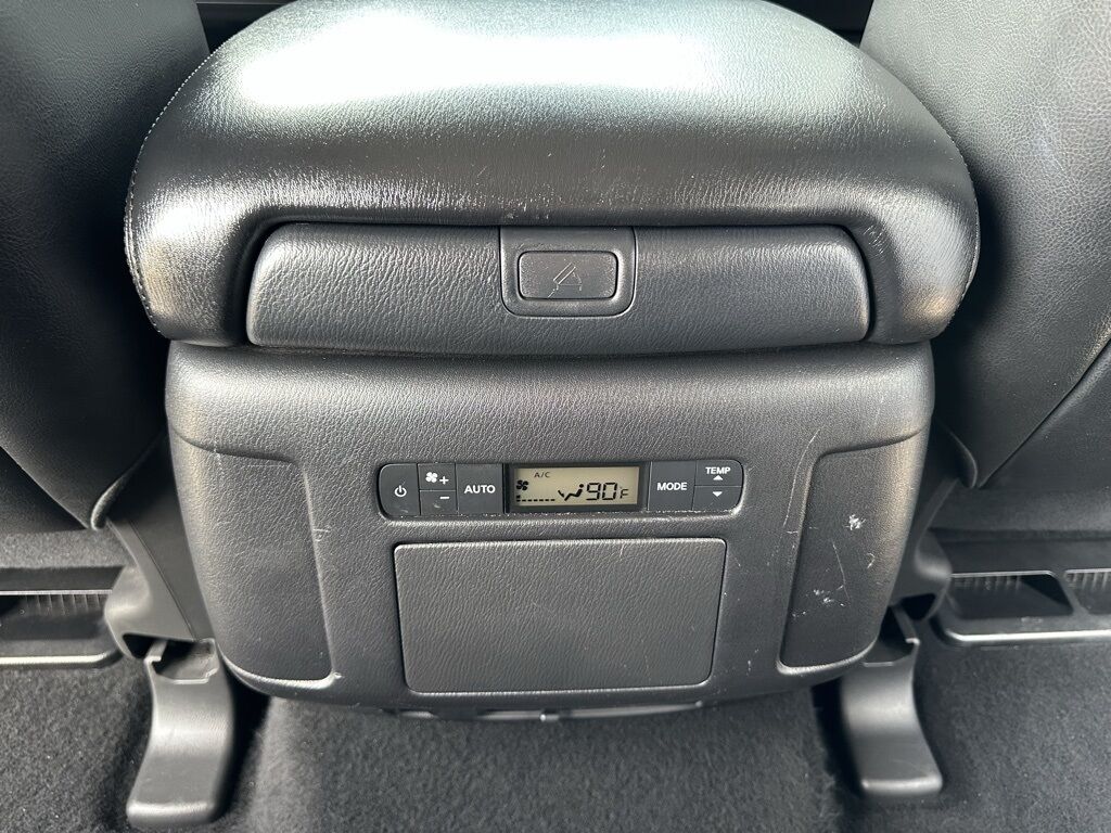 2023 Nissan Armada SL w/Captain&apos;s Chairs Pkg San Clemente CA