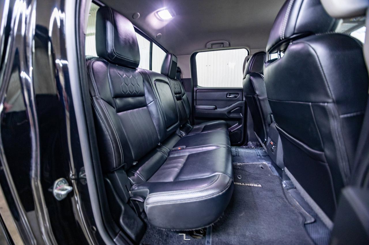 2023 Nissan Frontier 4x4 Crew Cab SV Premium Leather BCam Red Deer AB