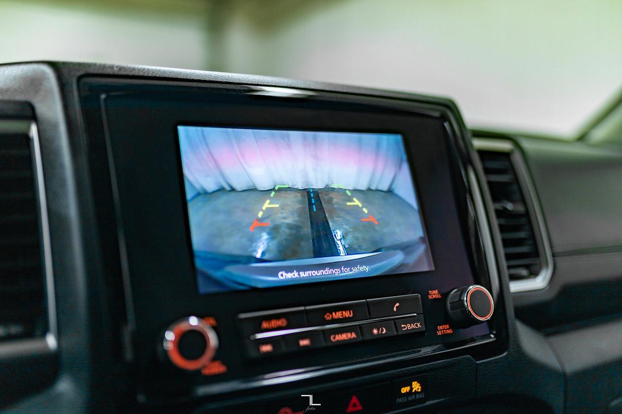 2023 Nissan Frontier 4x4 Crew Cab SV Premium Leather BCam Red Deer AB