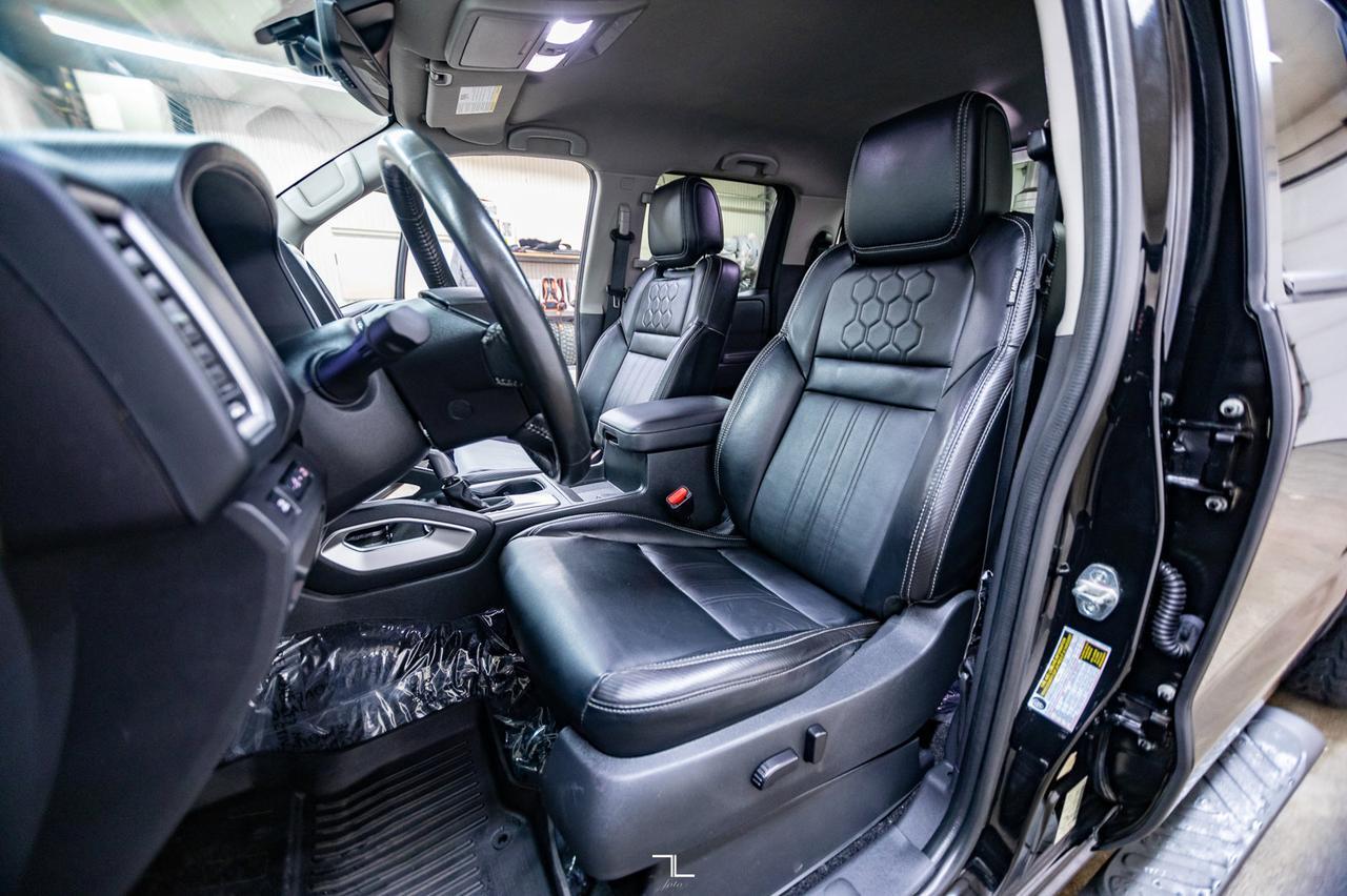 2023 Nissan Frontier 4x4 Crew Cab SV Premium Leather BCam Red Deer AB