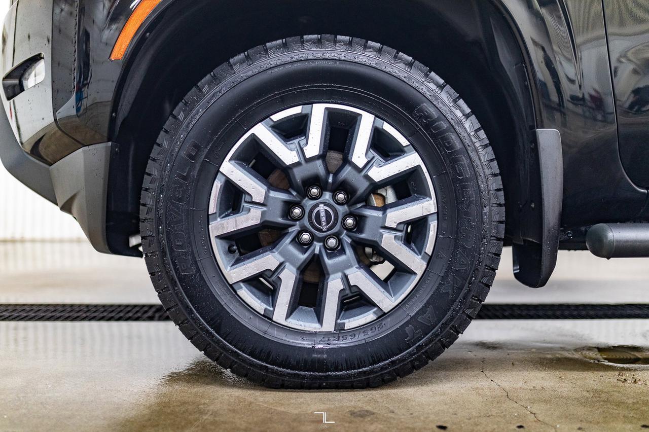 2023 Nissan Frontier 4x4 Crew Cab SV Premium Leather BCam Red Deer AB