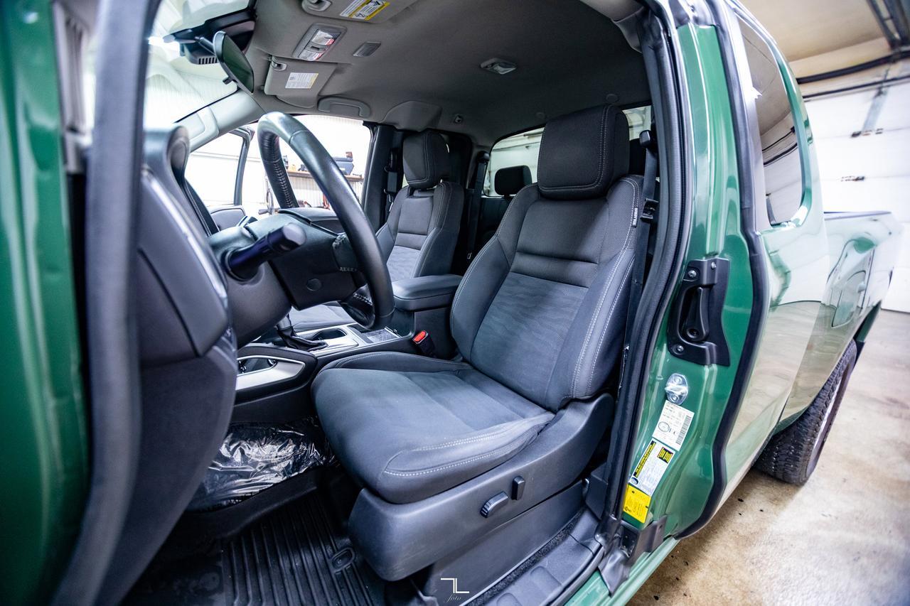 2023 Nissan Frontier 4x4 King Cab SV PSeat BCam Red Deer AB