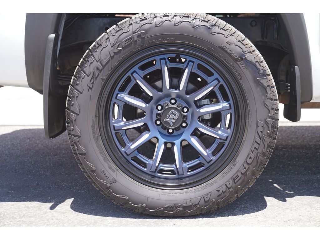 2023 Nissan Frontier PRO-4X - Photo 8