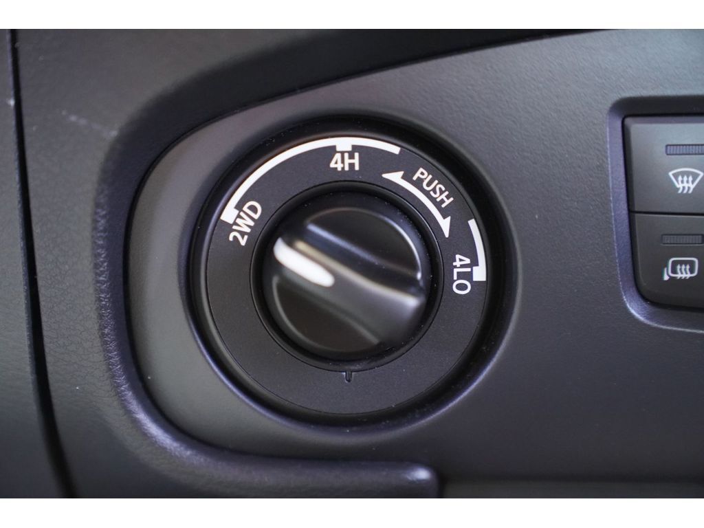 2023 Nissan Frontier PRO-4X - Photo 22