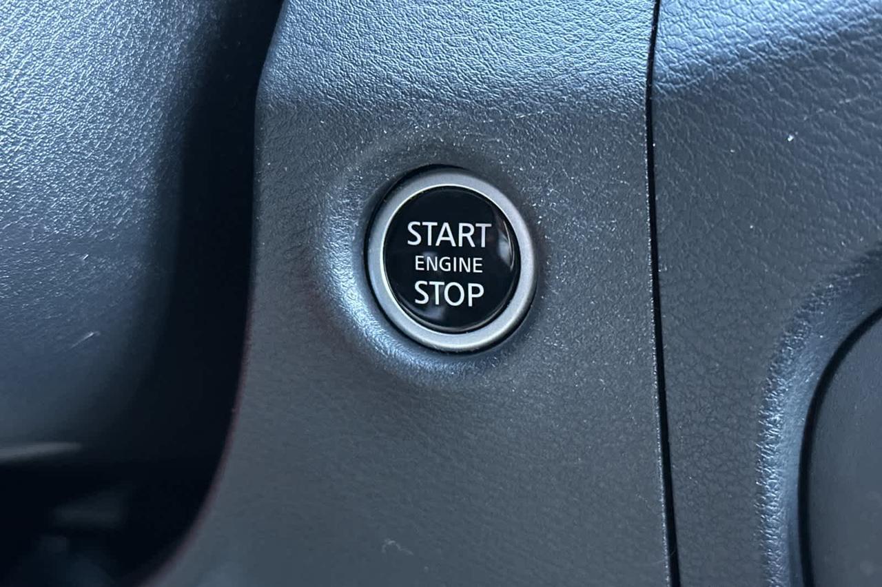 2023 Nissan Frontier PRO-4X Roseville CA